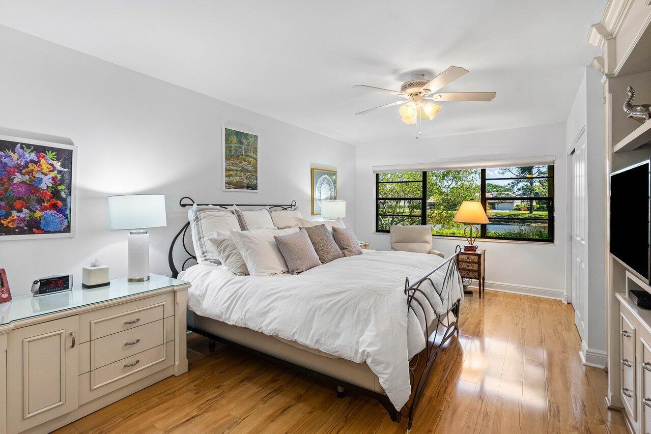 CAMBRIDGE I & II AT HUNTE - Residential