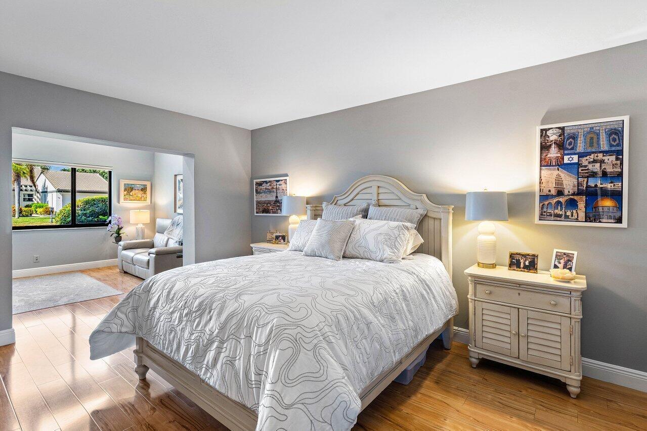 CAMBRIDGE I & II AT HUNTE - Residential