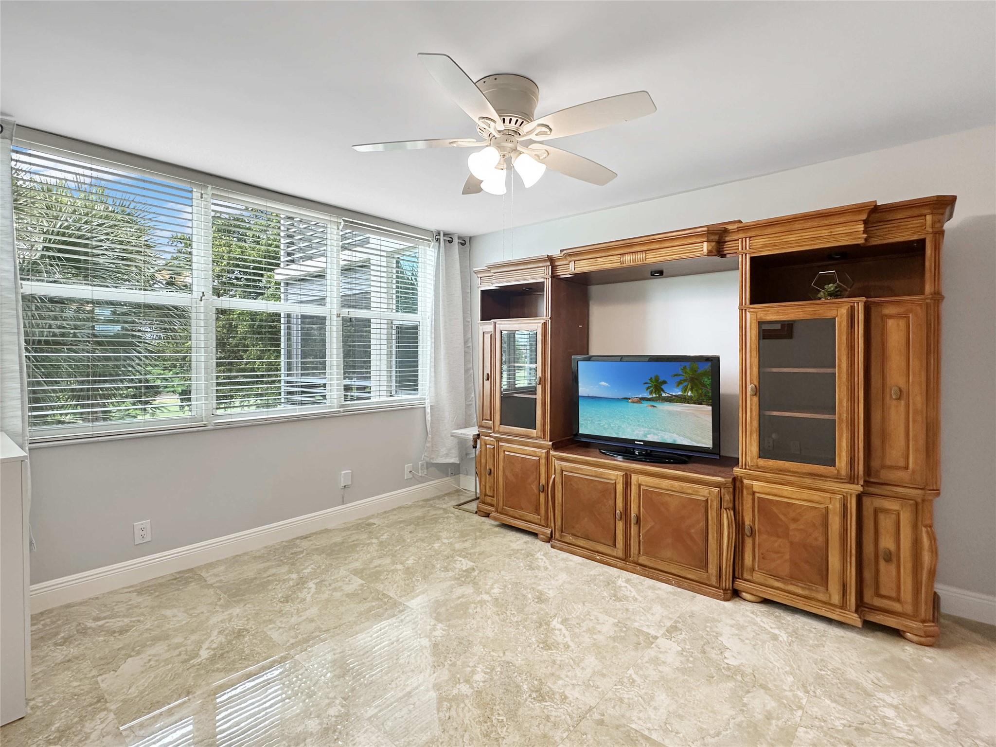 NO 115 PALM-AIRE COUNTRY - Residential Lease