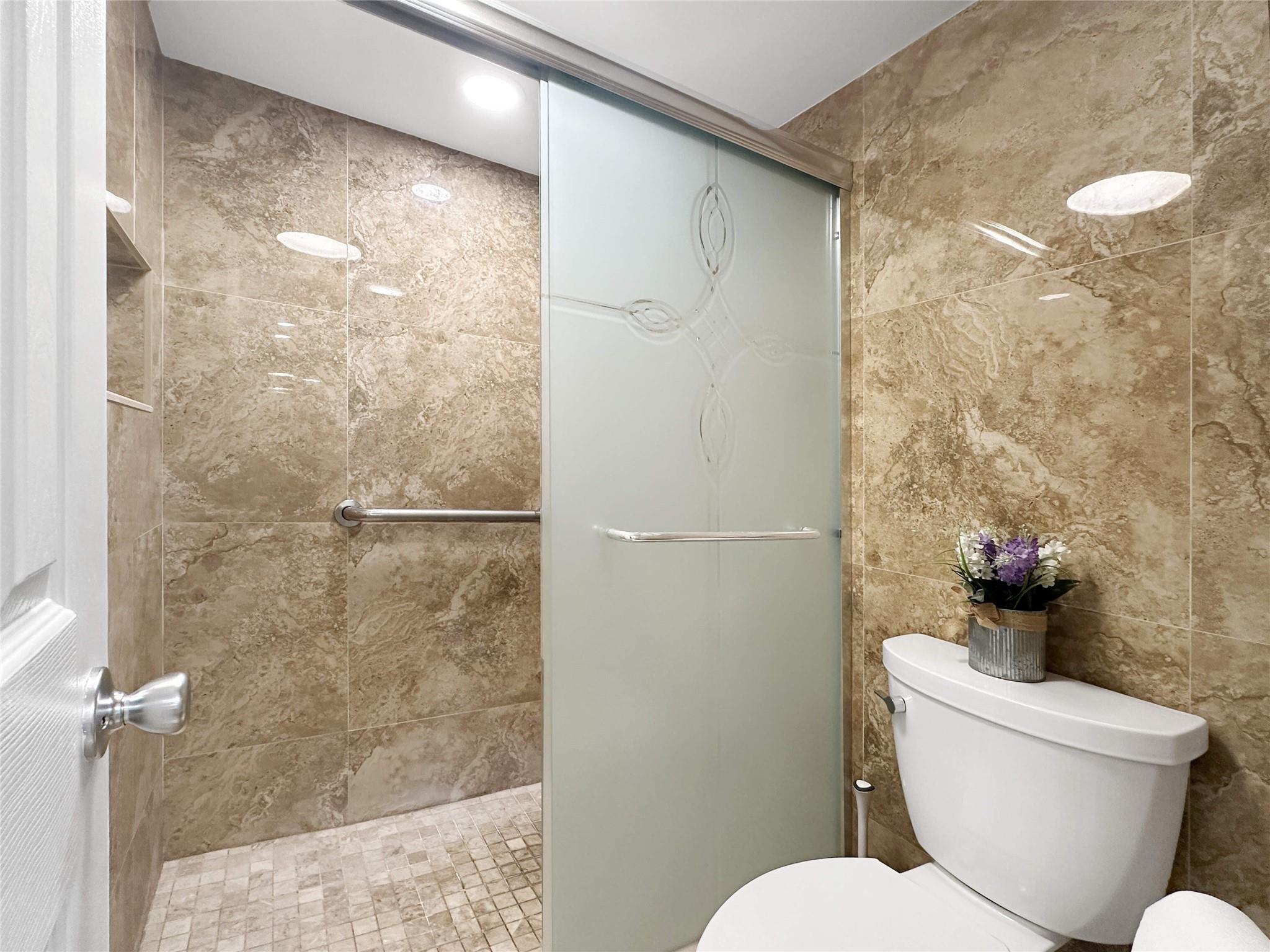 NO 115 PALM-AIRE COUNTRY - Residential Lease