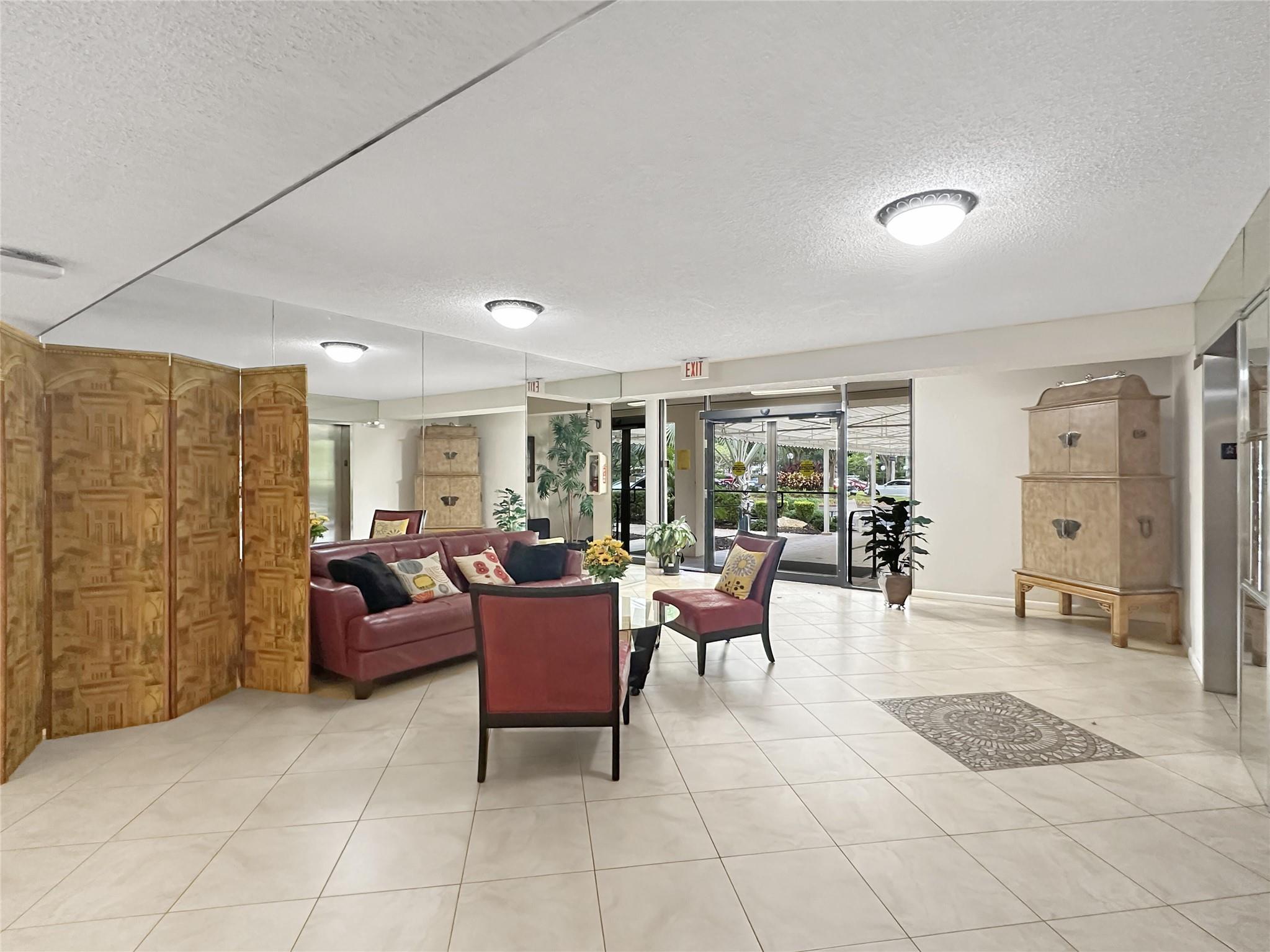 NO 115 PALM-AIRE COUNTRY - Residential Lease