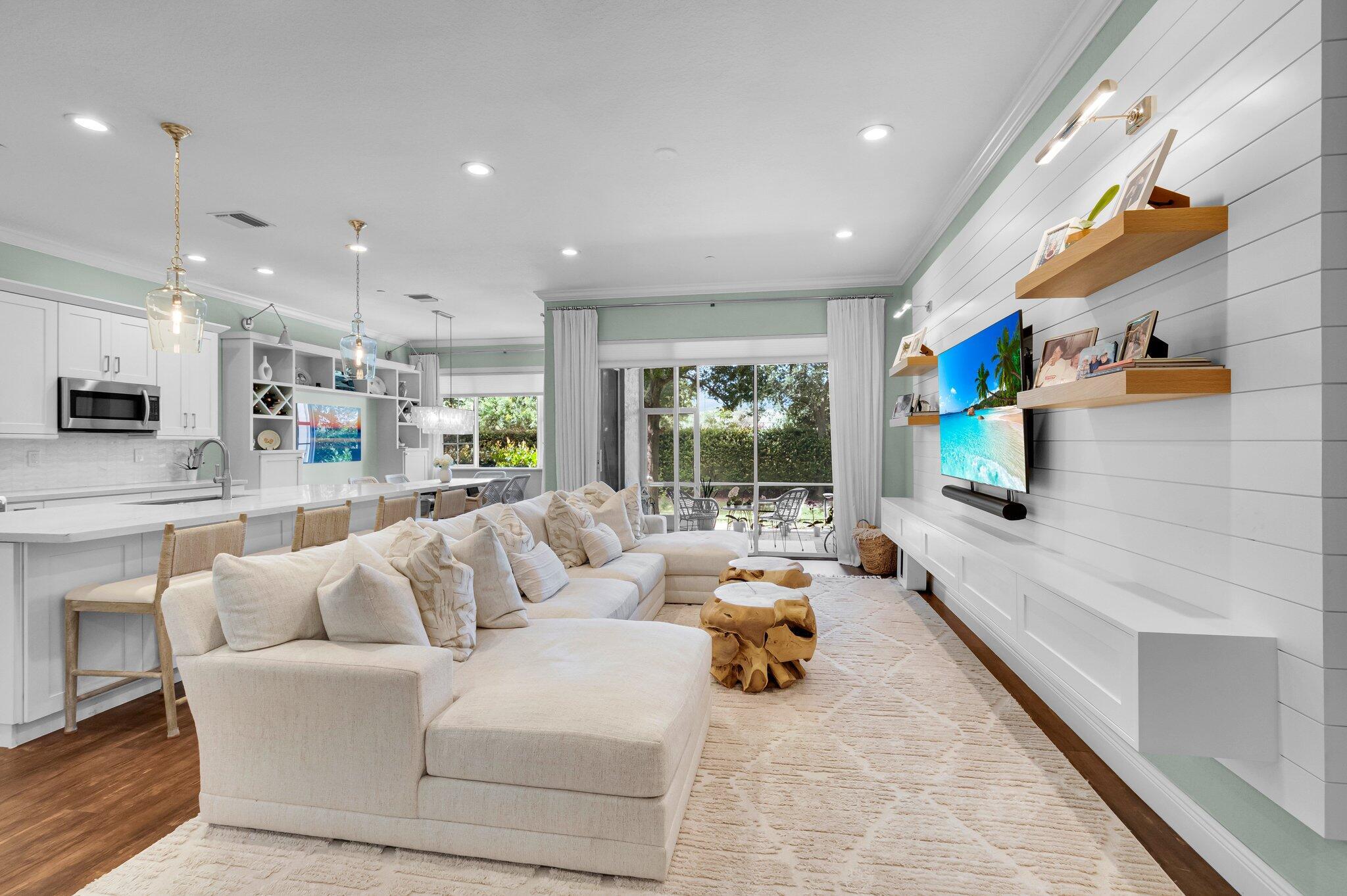 49 Lancaster Road, Boynton Beach, FL, 33426/$574,900 1 49 Lancaster Road