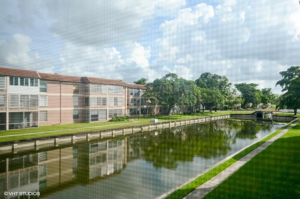 Sands Point - Residential