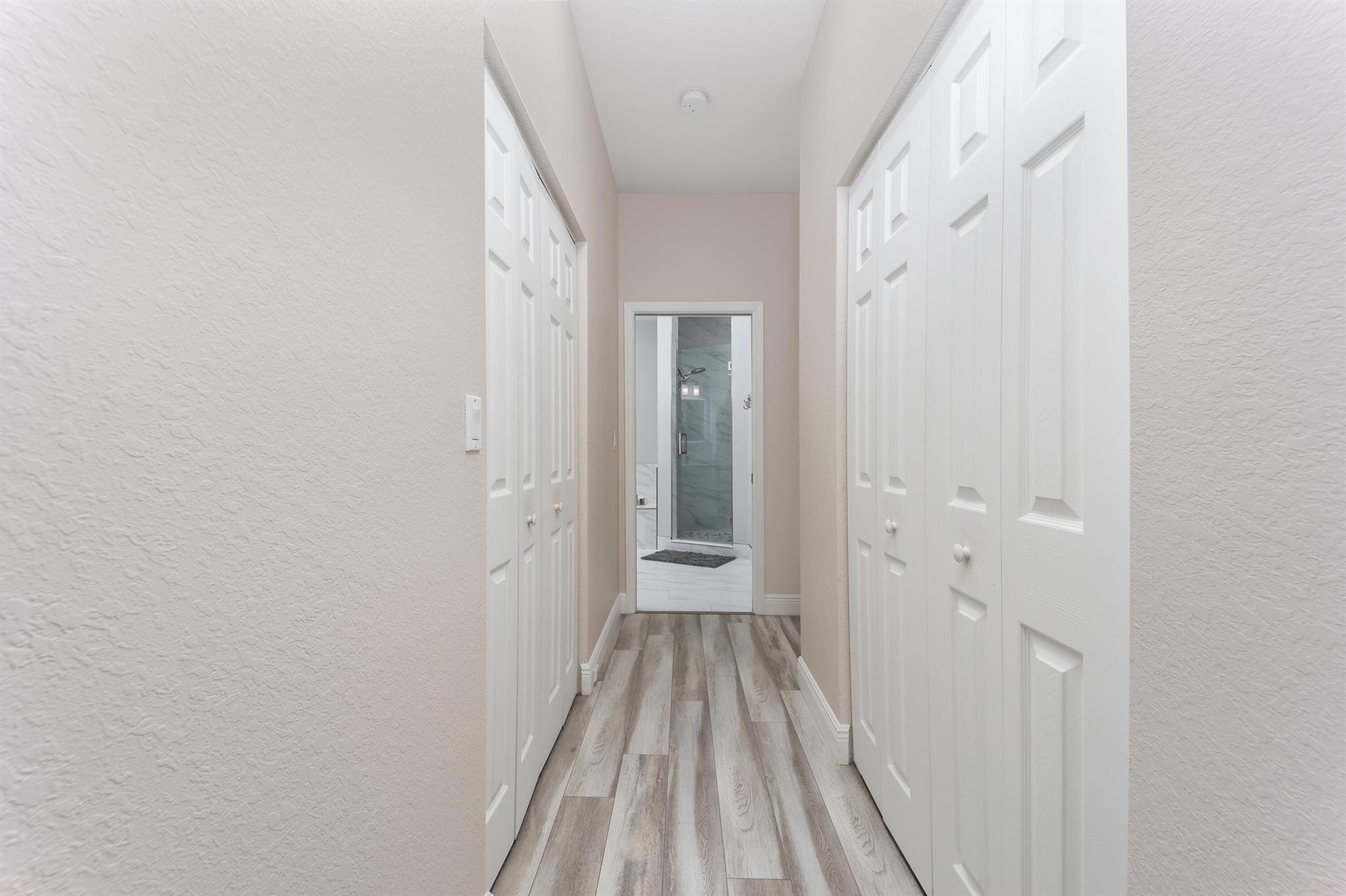 RIVER GLEN CONDOMINIUM - Residential