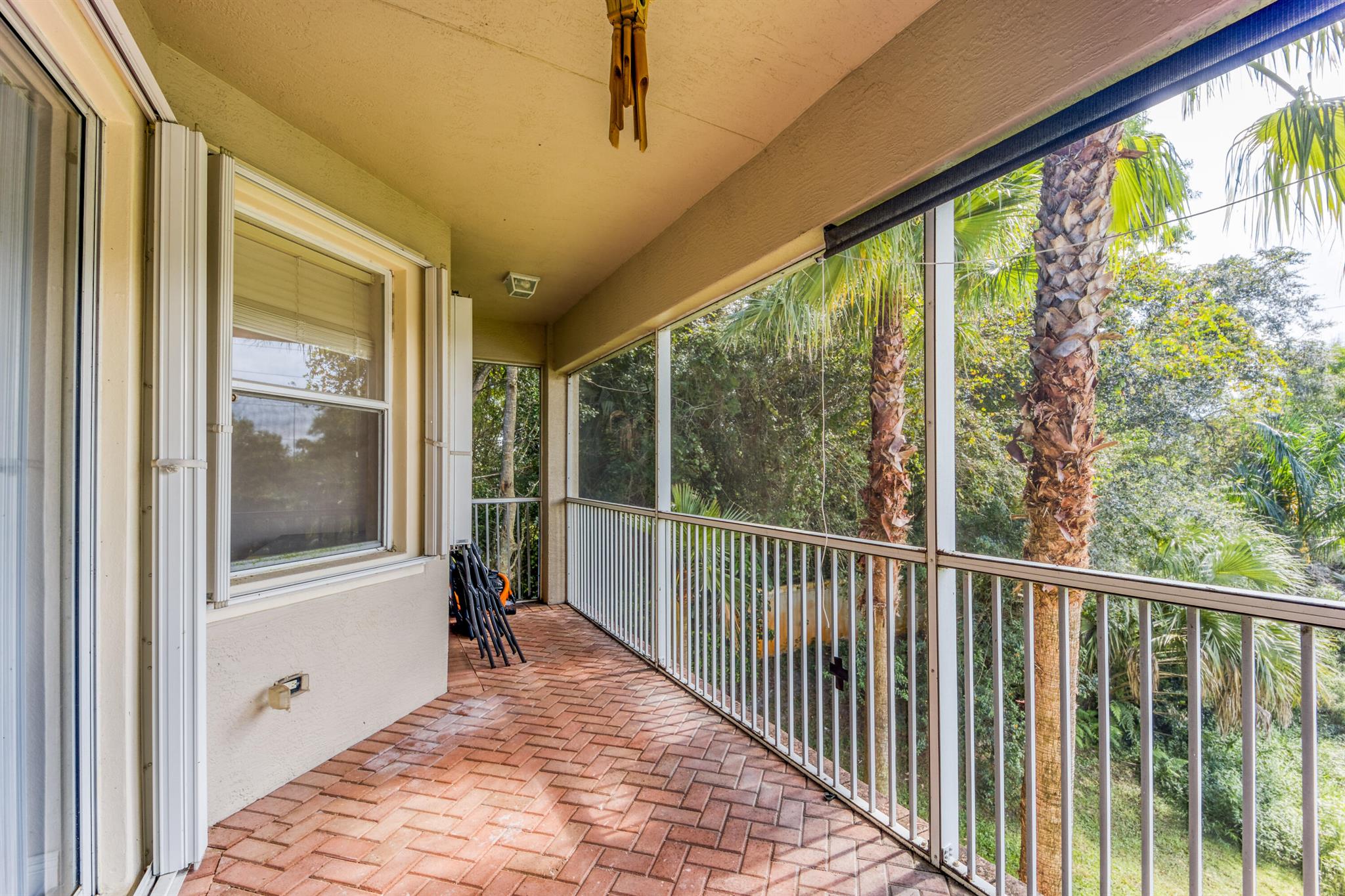 RIVER GLEN CONDOMINIUM - Residential