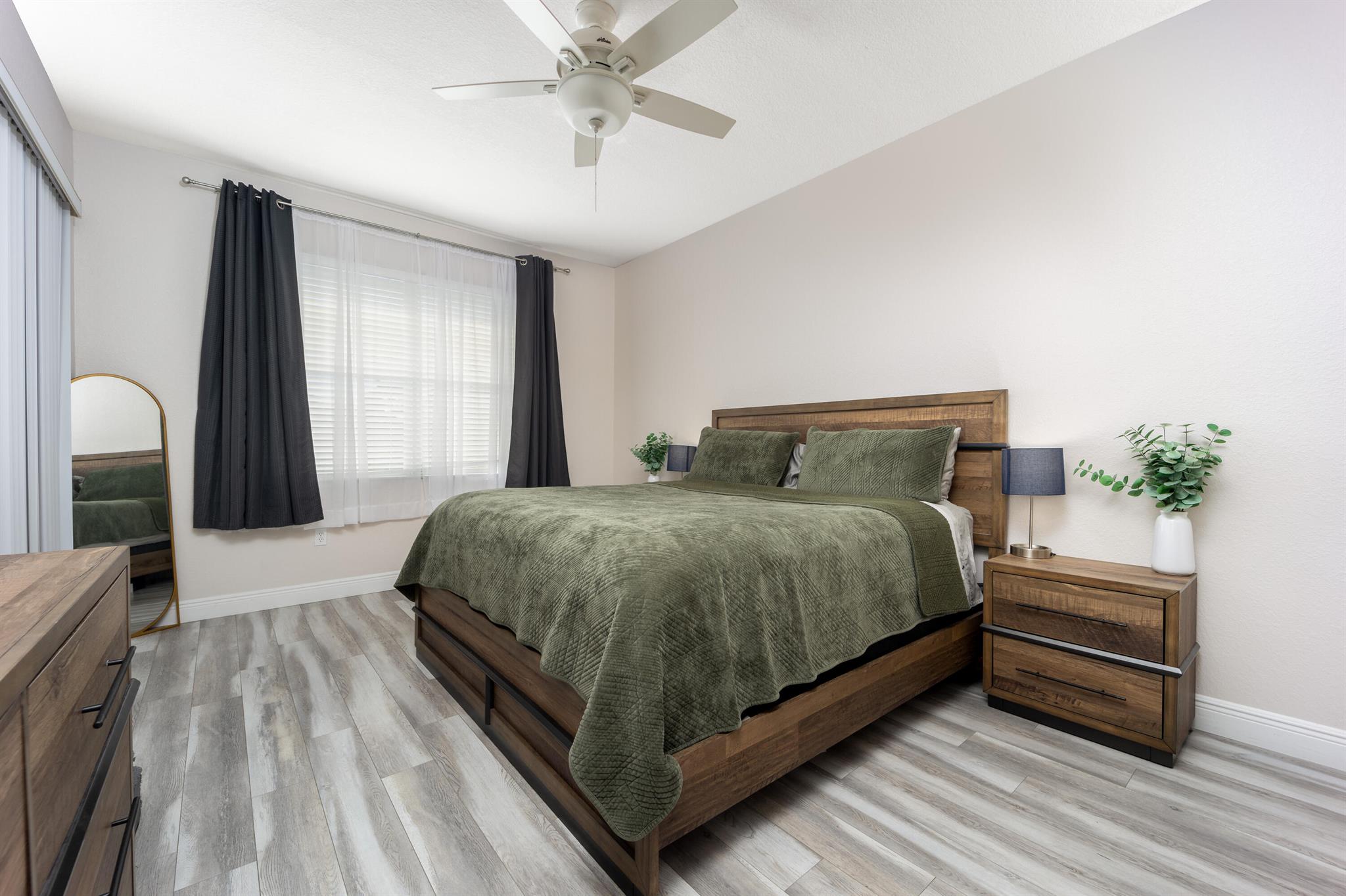 RIVER GLEN CONDOMINIUM - Residential