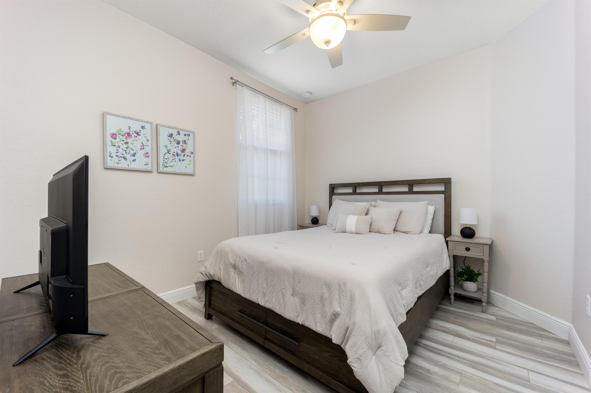 RIVER GLEN CONDOMINIUM - Residential