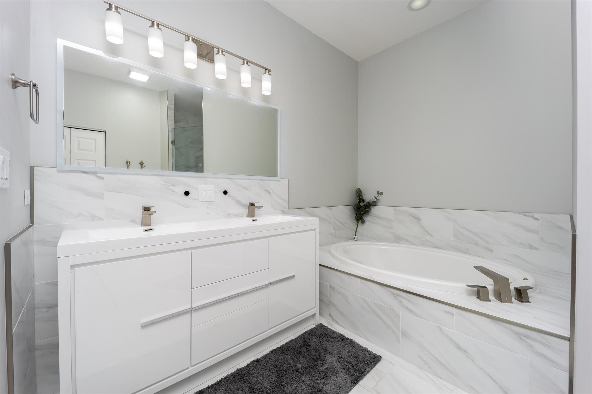 RIVER GLEN CONDOMINIUM - Residential