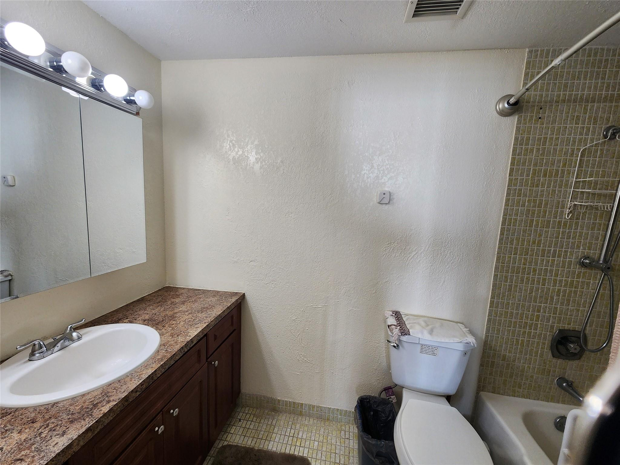 Hillcrest East Condo - Residential