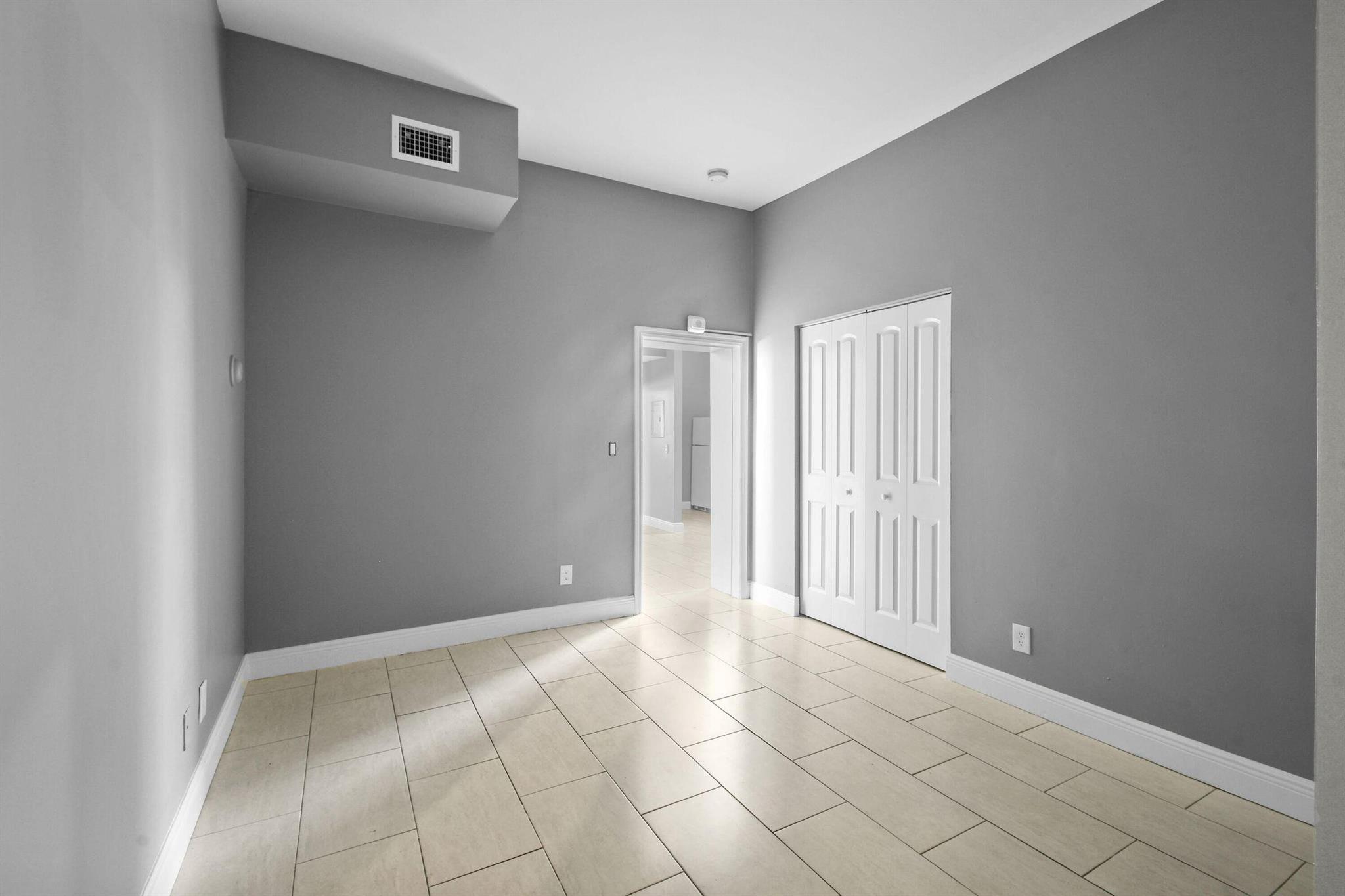 FRESHWATER 11TH & 12TH AV - Commercial Sale