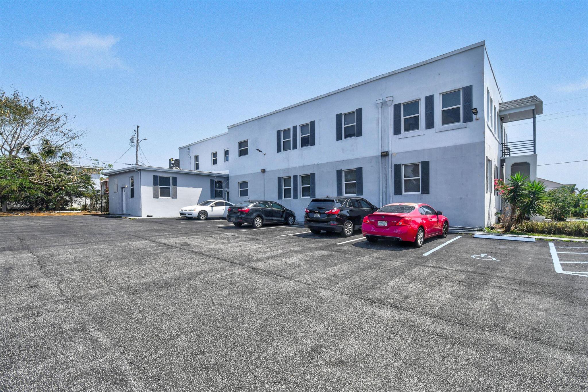 1401 Division Avenue