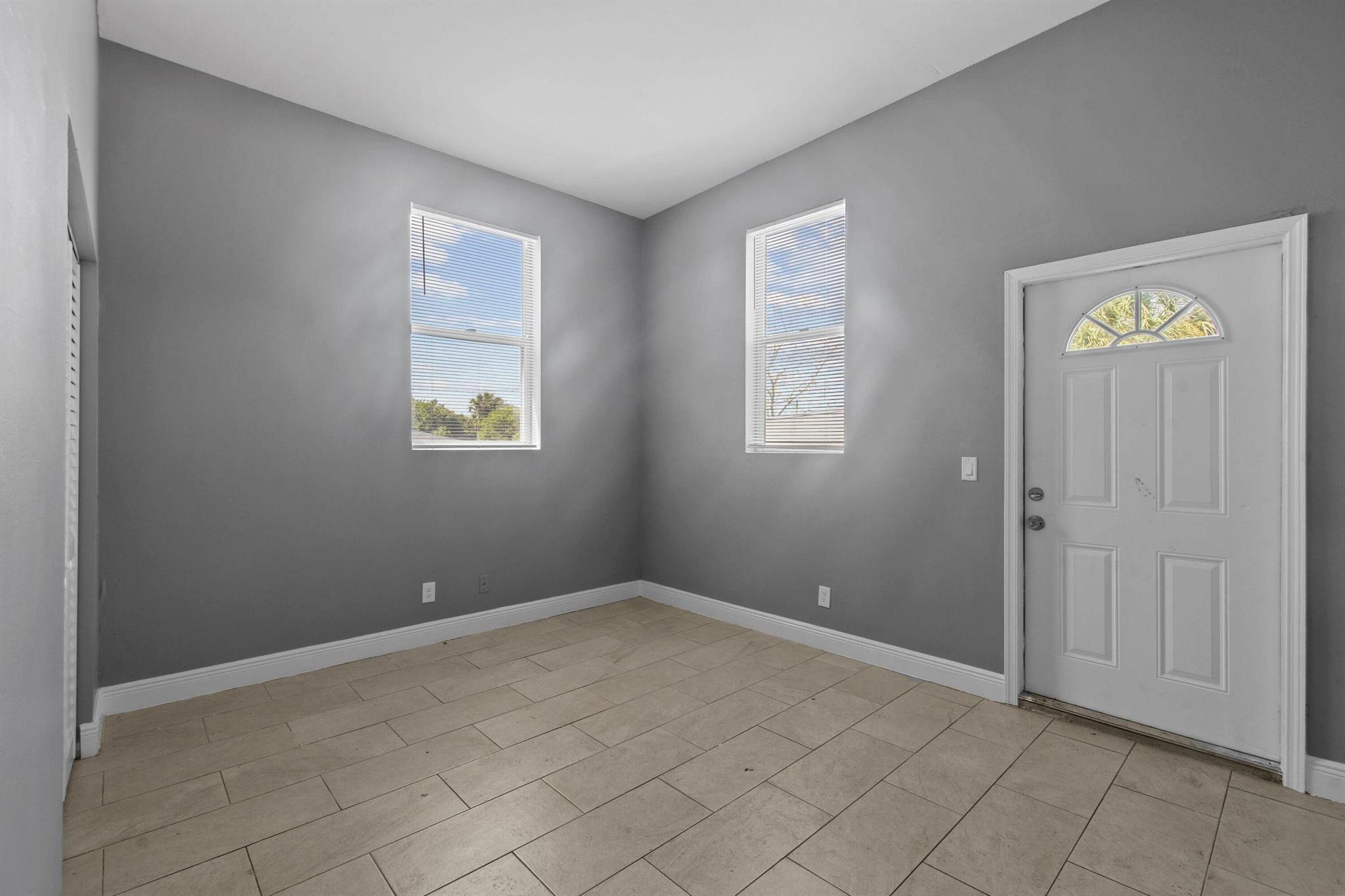 FRESHWATER 11TH & 12TH AV - Commercial Sale