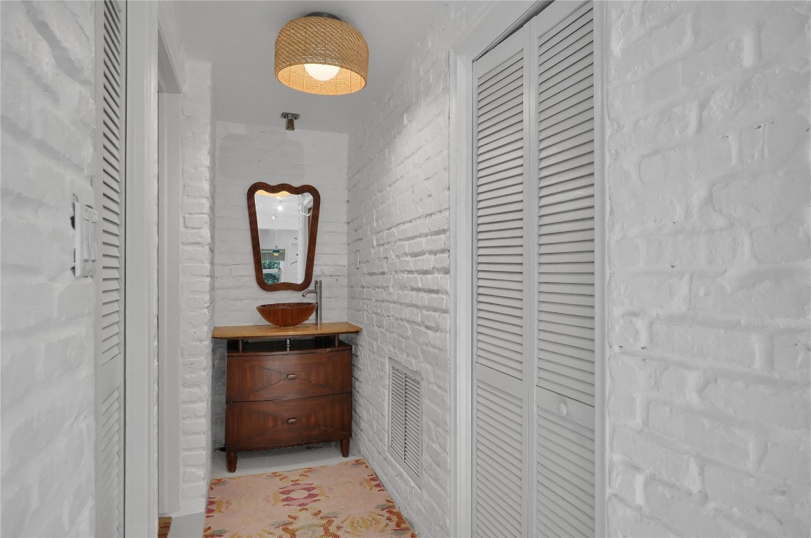 Rio Vista C J Hectors Res - Residential