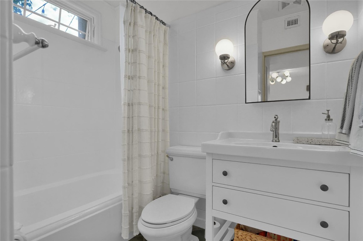 Rio Vista C J Hectors Res - Residential