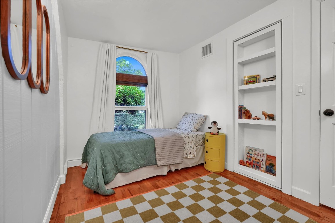 Rio Vista C J Hectors Res - Residential