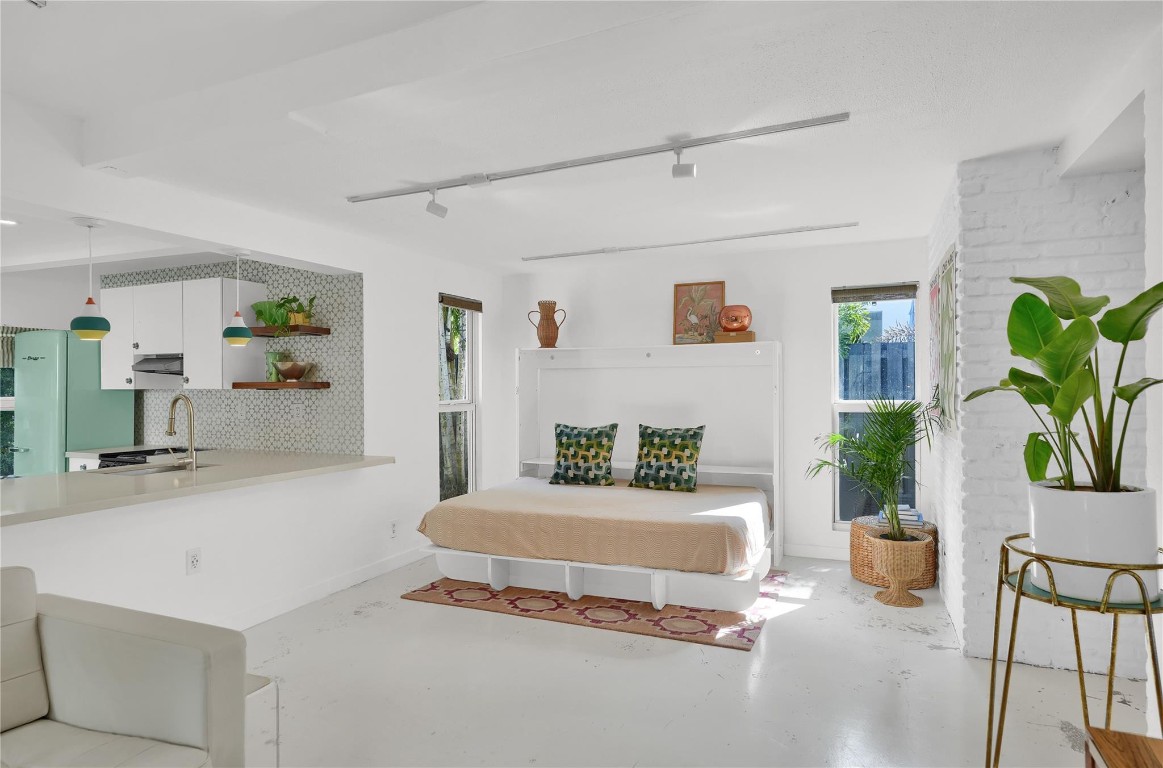 Rio Vista C J Hectors Res - Residential