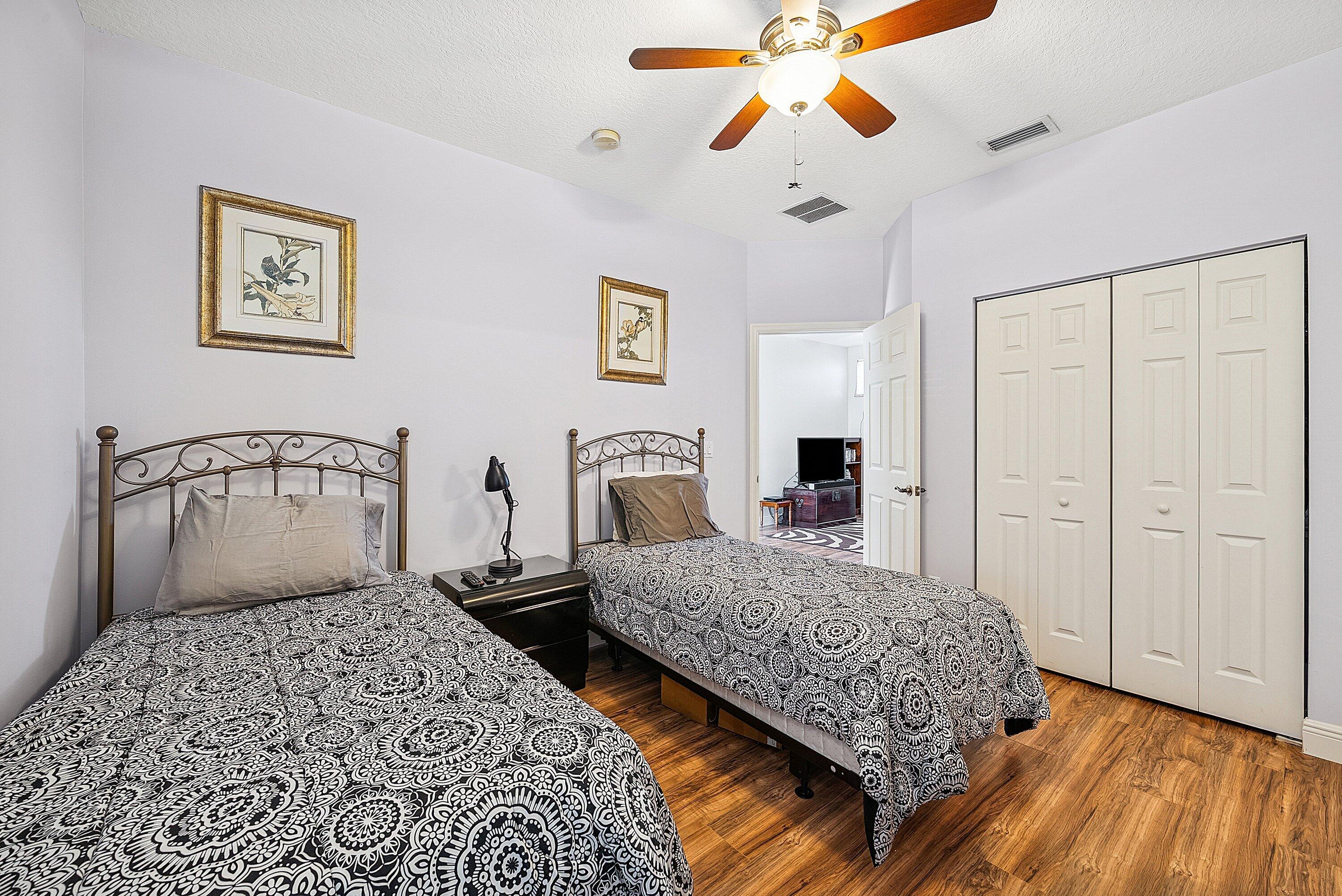 VILLAGES OF WINDSOR PL 4 - Residential