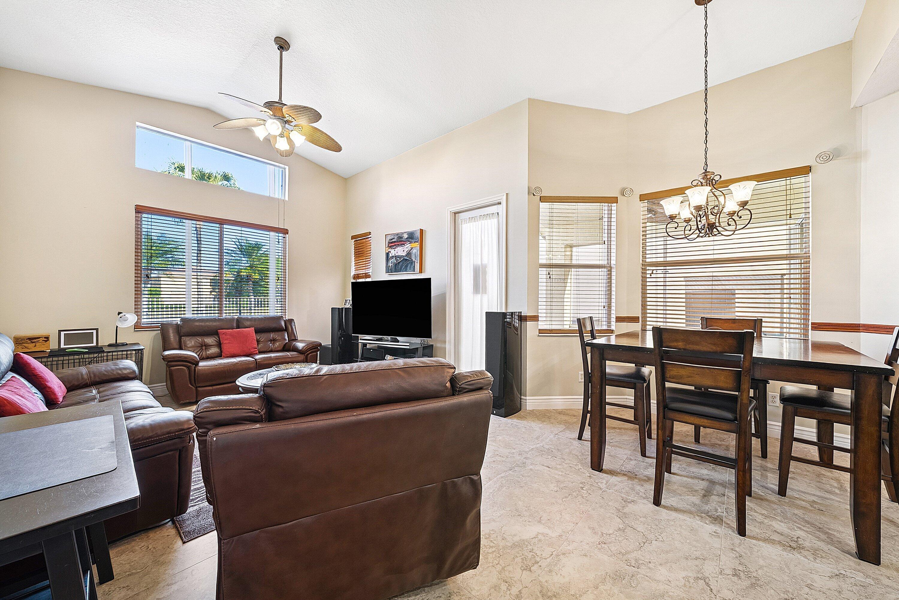 VILLAGES OF WINDSOR PL 4 - Residential