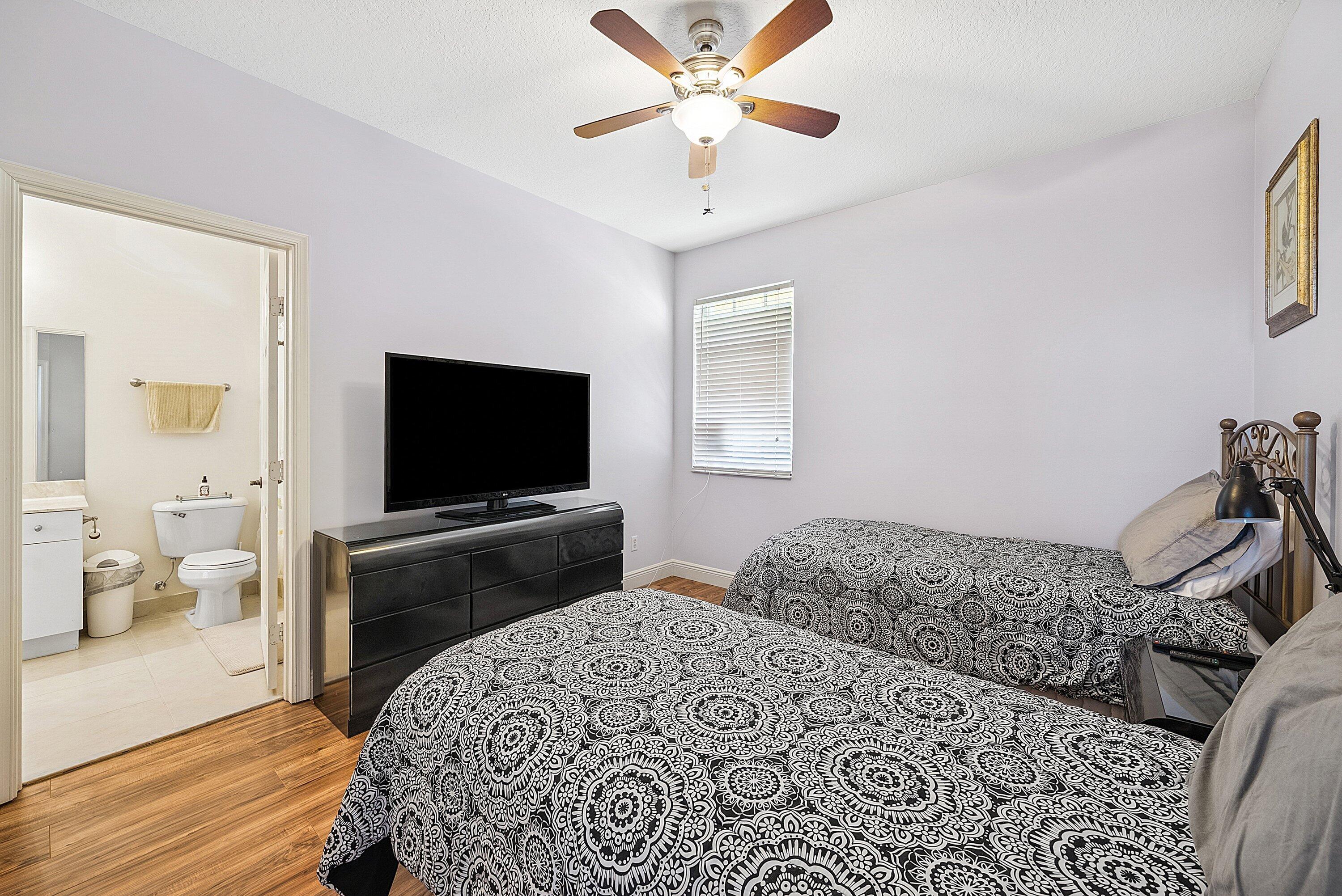 VILLAGES OF WINDSOR PL 4 - Residential