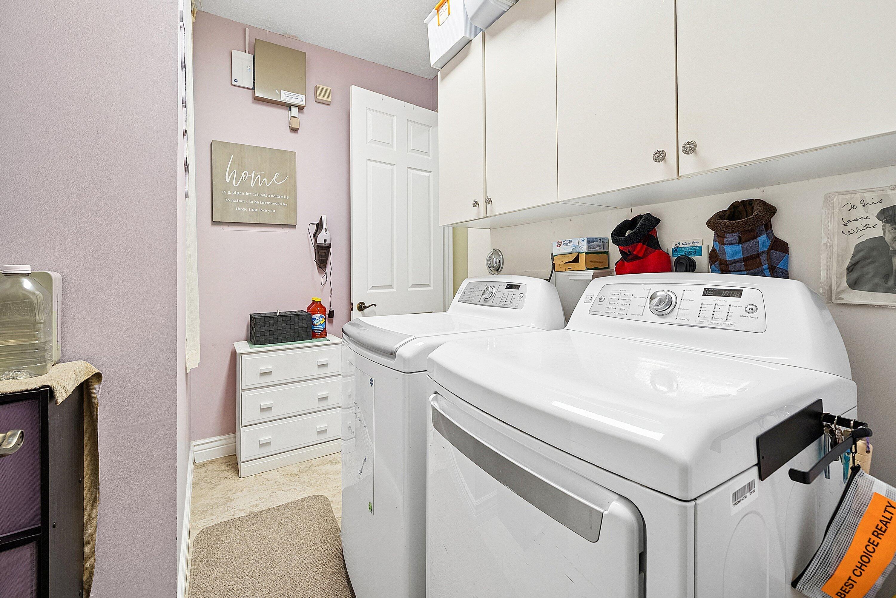 VILLAGES OF WINDSOR PL 4 - Residential