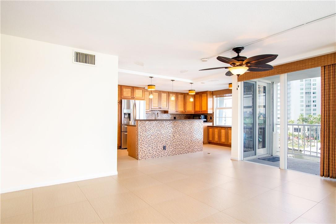 SUNRISE EAST CONDO - Residential