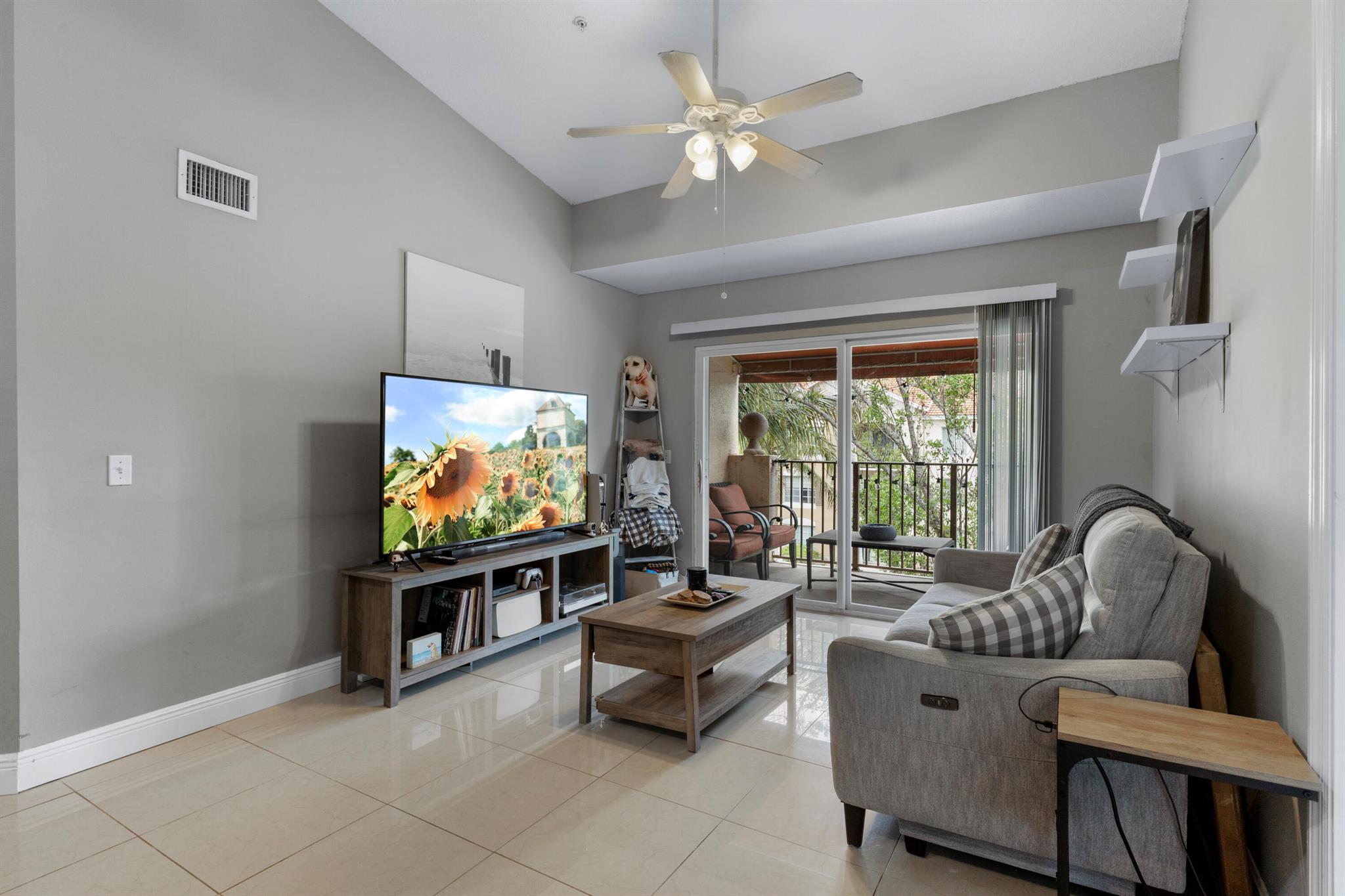 4041 San Marino Boulevard 304