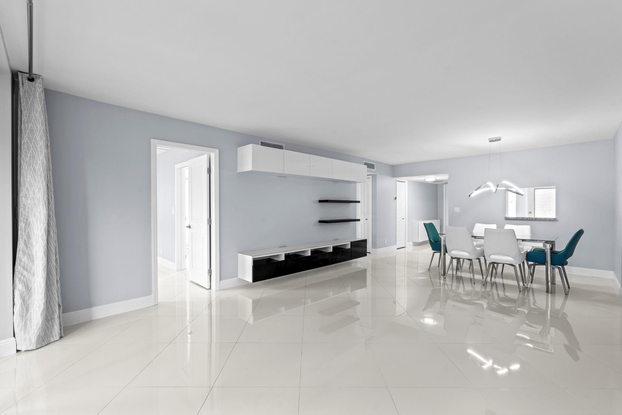 PALM AIRE - Residential