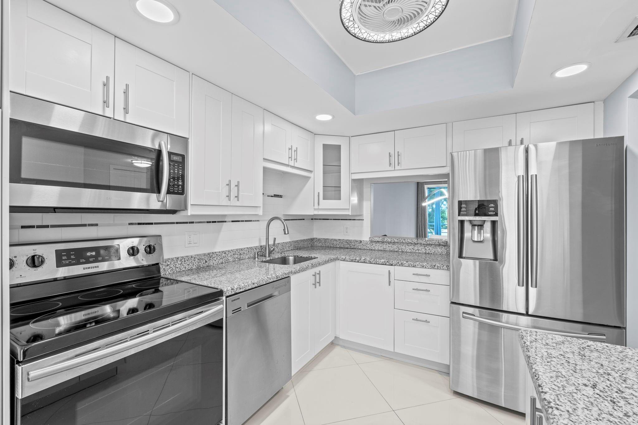 PALM AIRE - Residential