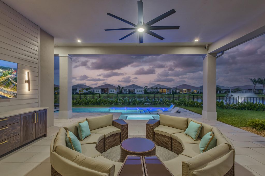 Photo of 10109 Driftwood Way, Palm Beach Gardens, FL 33412 (MLS # B26051761)