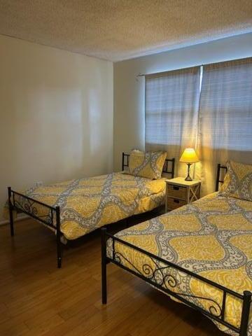 SUNRISE LAKES 54 CONDO - Residential Lease
