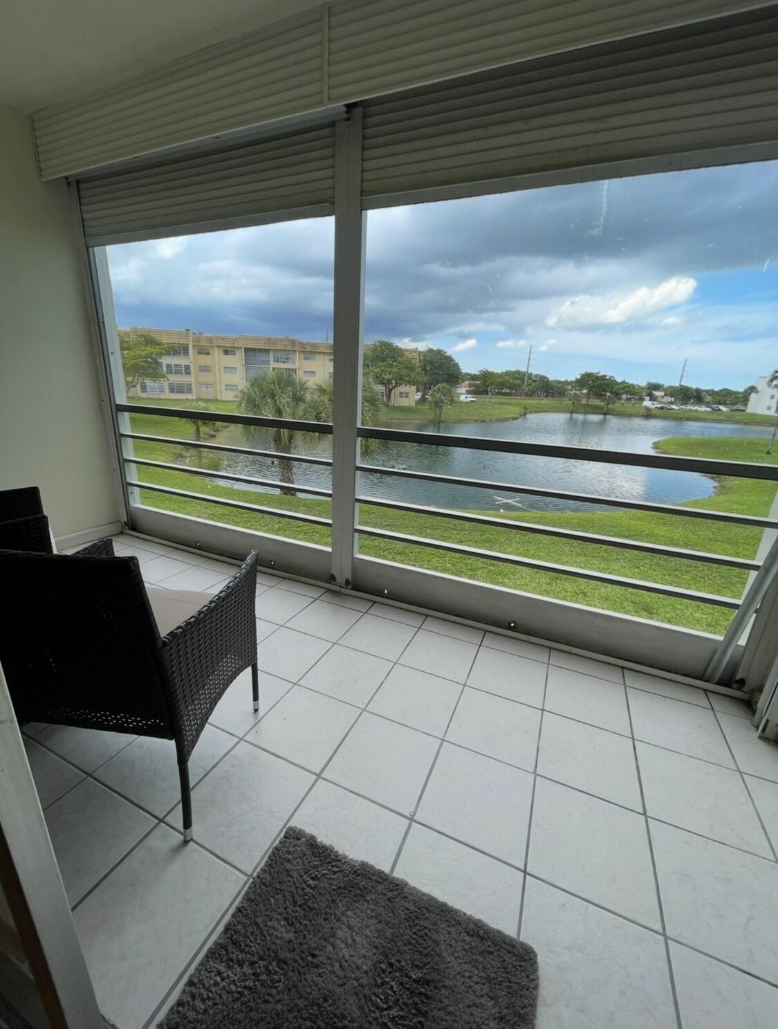 SUNRISE LAKES 54 CONDO - Residential Lease