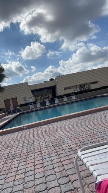SUNRISE LAKES 54 CONDO - Residential Lease