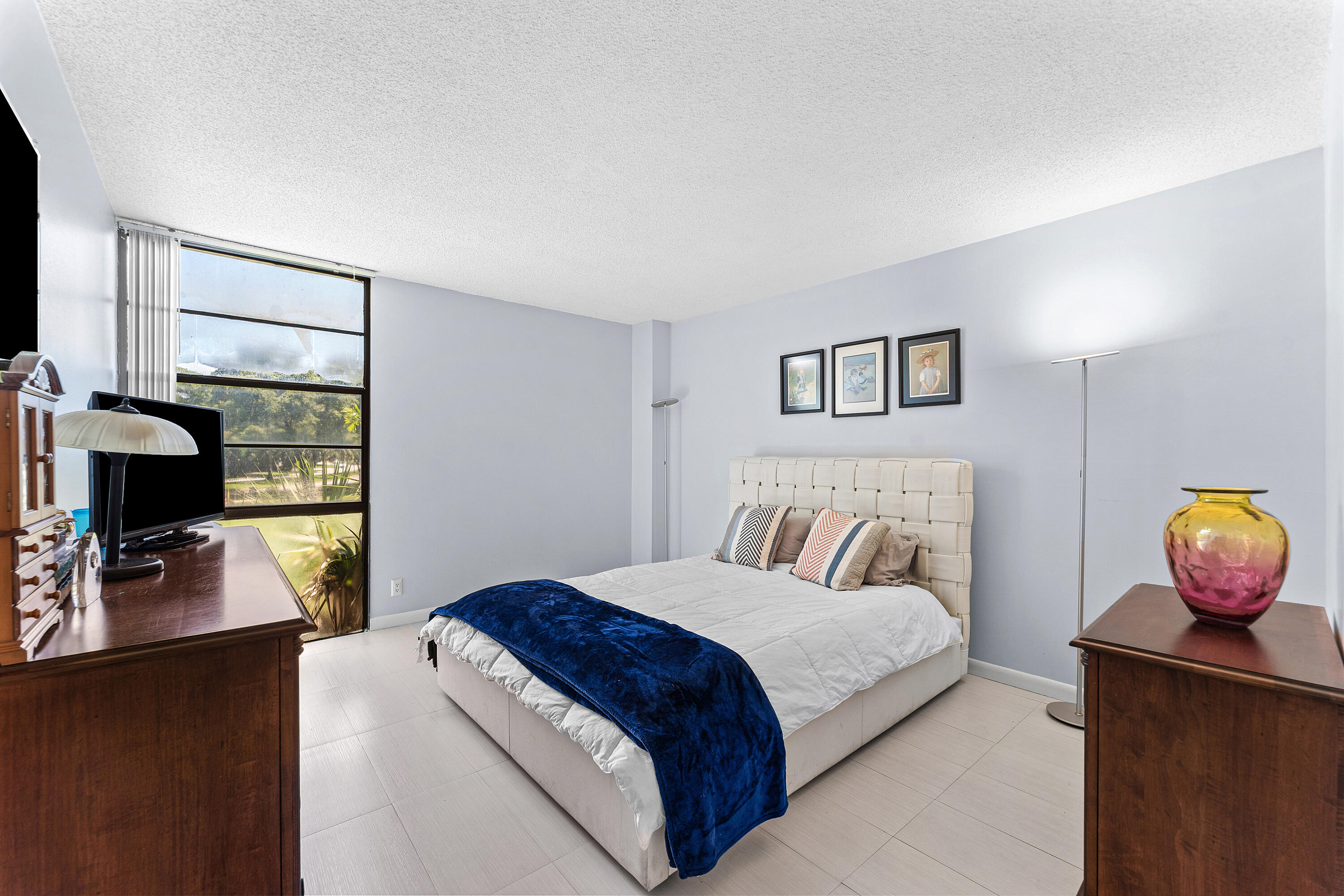 BISCAYA III CONDO - Residential