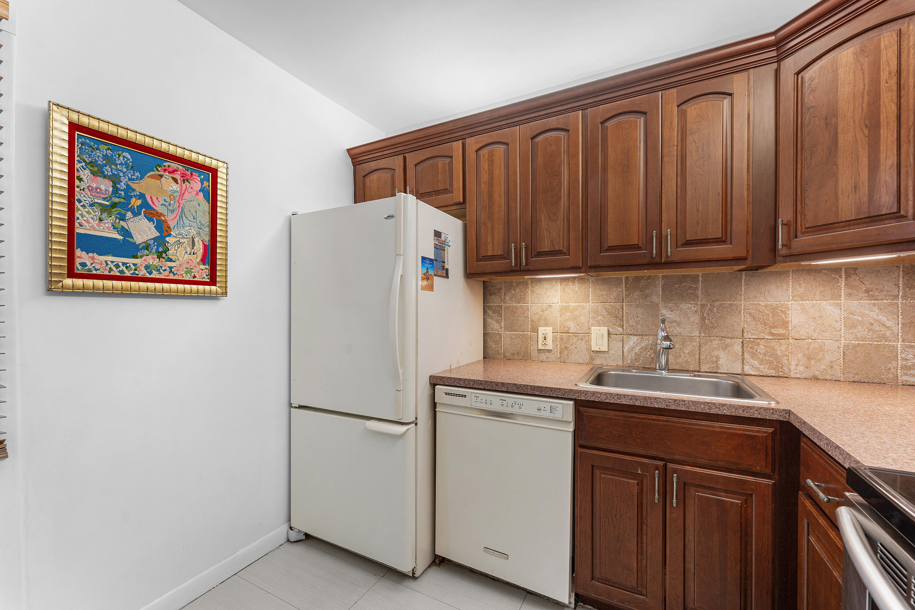 BISCAYA III CONDO - Residential