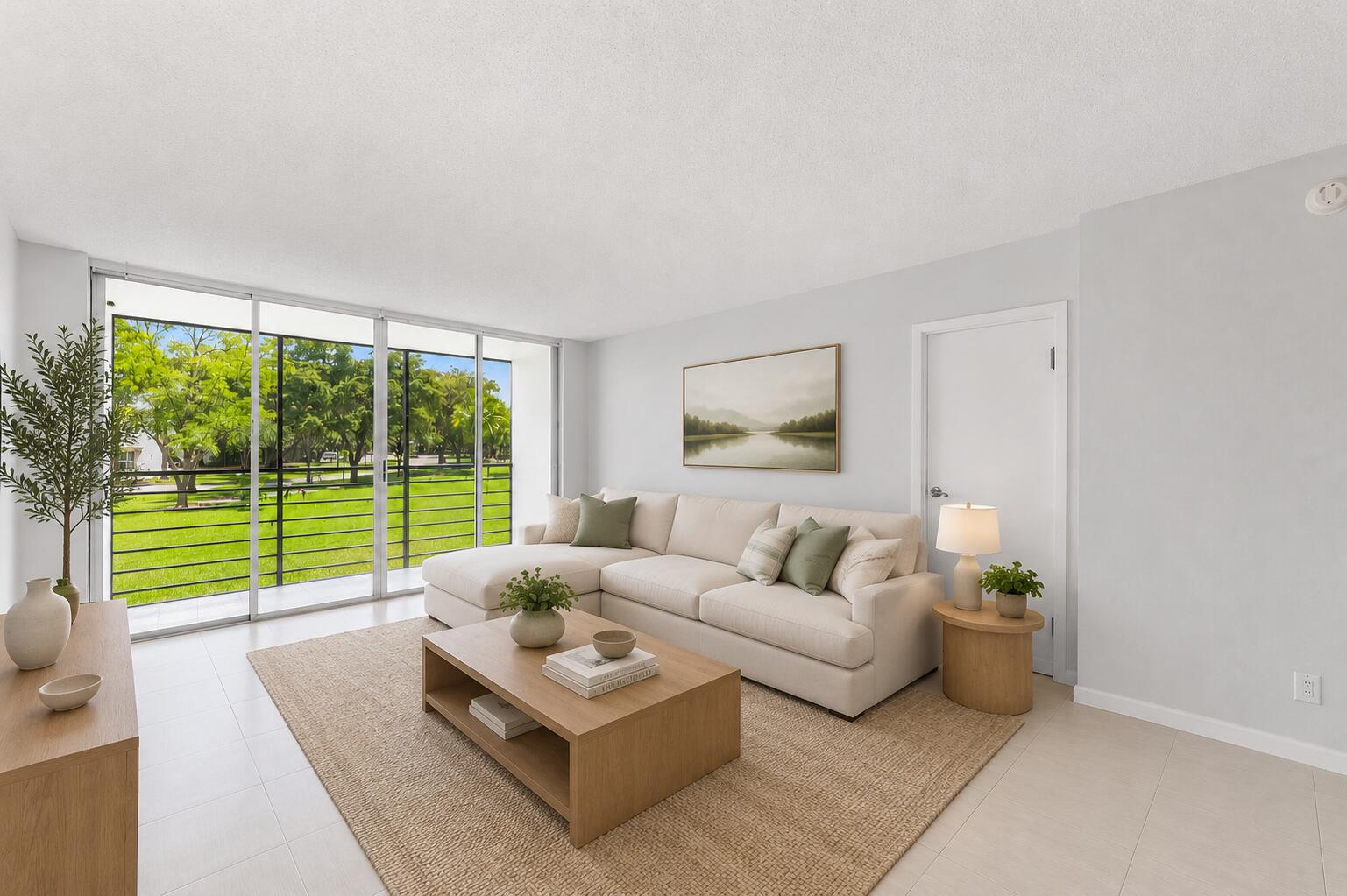20500 W Country Club Drive 210, Aventura, FL, 33180/$185,000 2 20500 W Country Club Drive 210