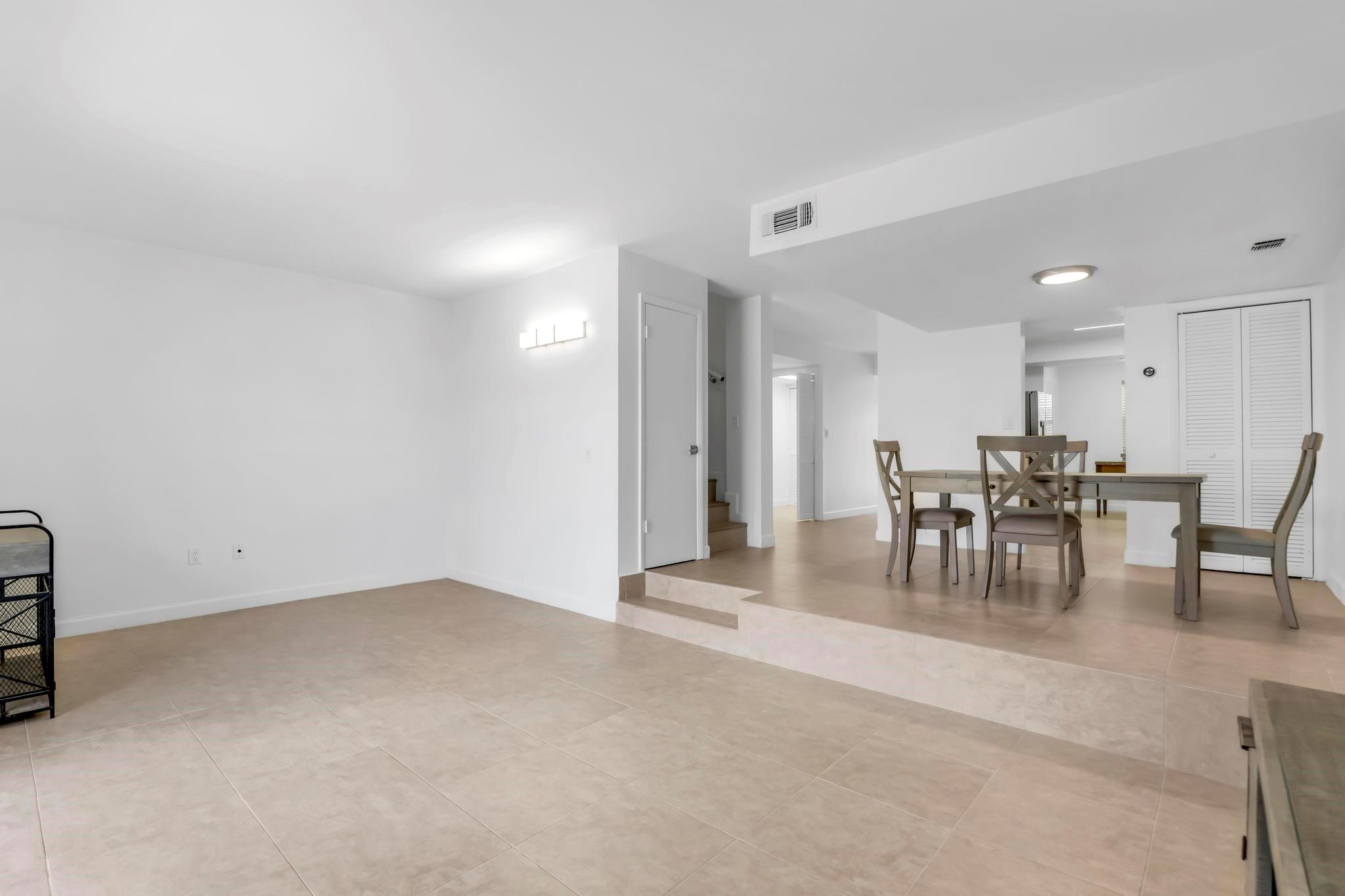 SHORE CLUB CONDO - Residential Lease