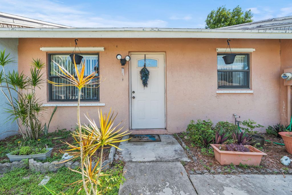 Photo of 5706 Barnstead Circle, Lake Worth, FL 33463 (MLS # R11133962)