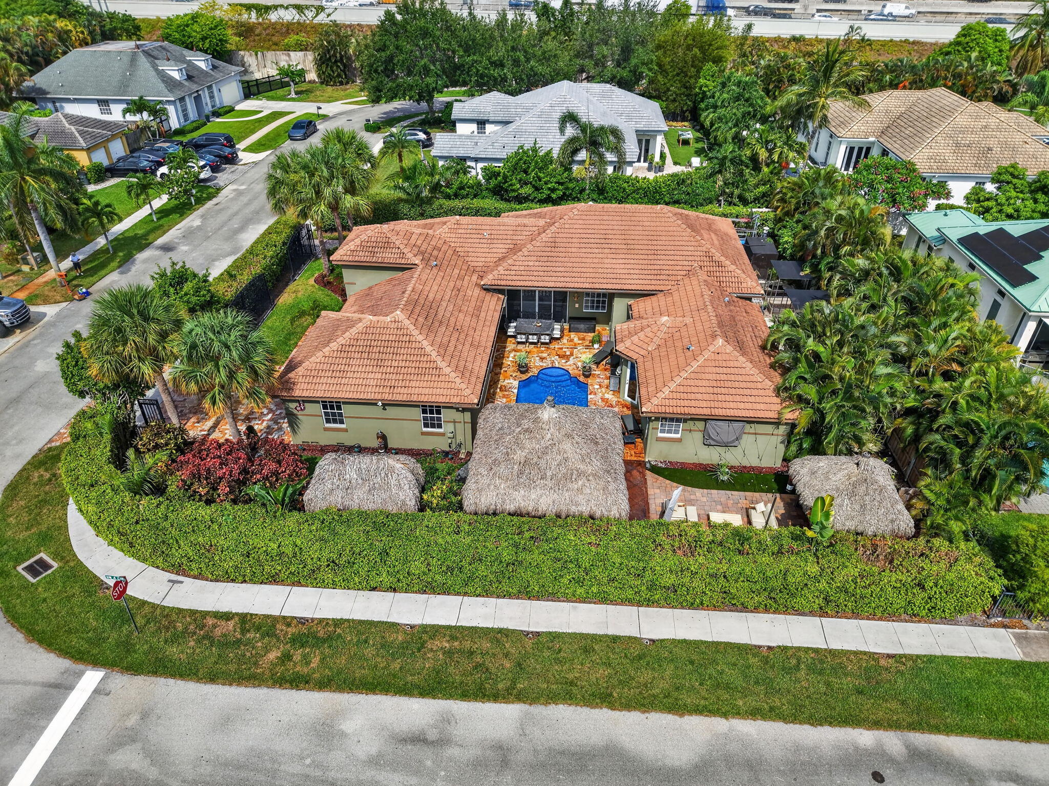 1590 SW 4TH Circle