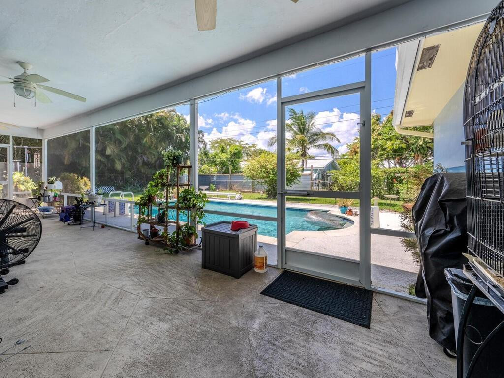 Mirror Lake Estates Sec T - Residential