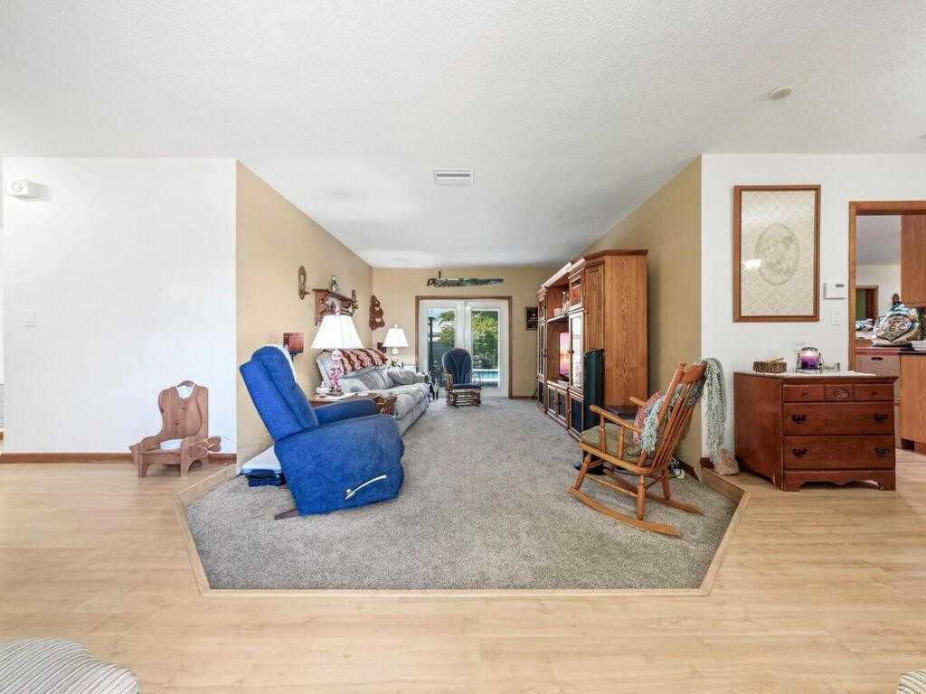 Mirror Lake Estates Sec T - Residential