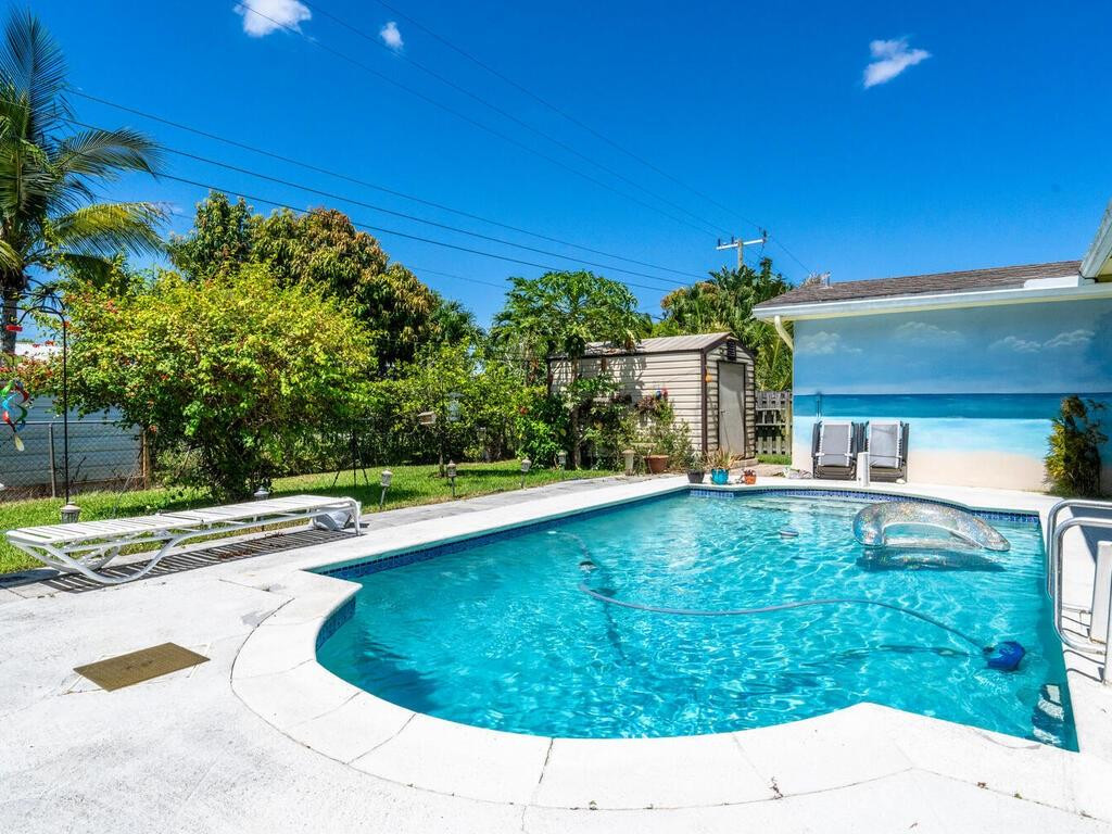 Mirror Lake Estates Sec T - Residential