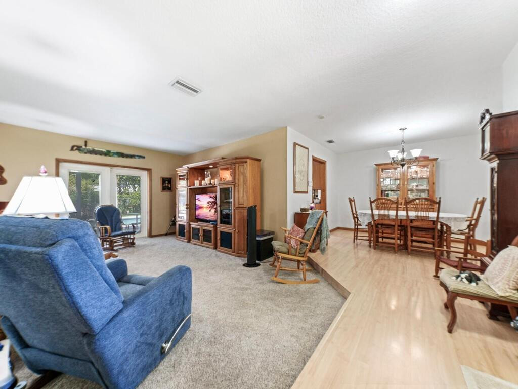 Mirror Lake Estates Sec T - Residential