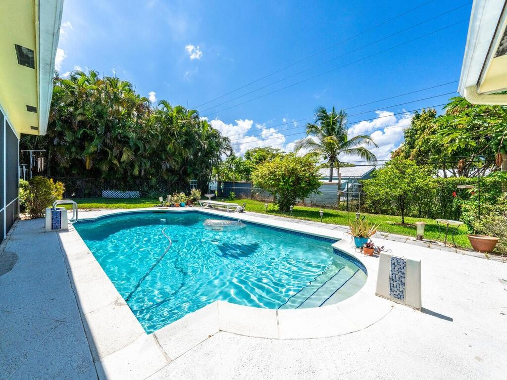 Mirror Lake Estates Sec T - Residential