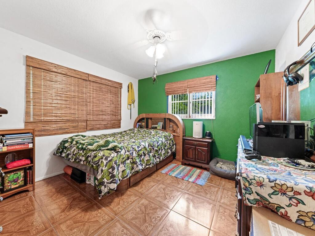 Mirror Lake Estates Sec T - Residential