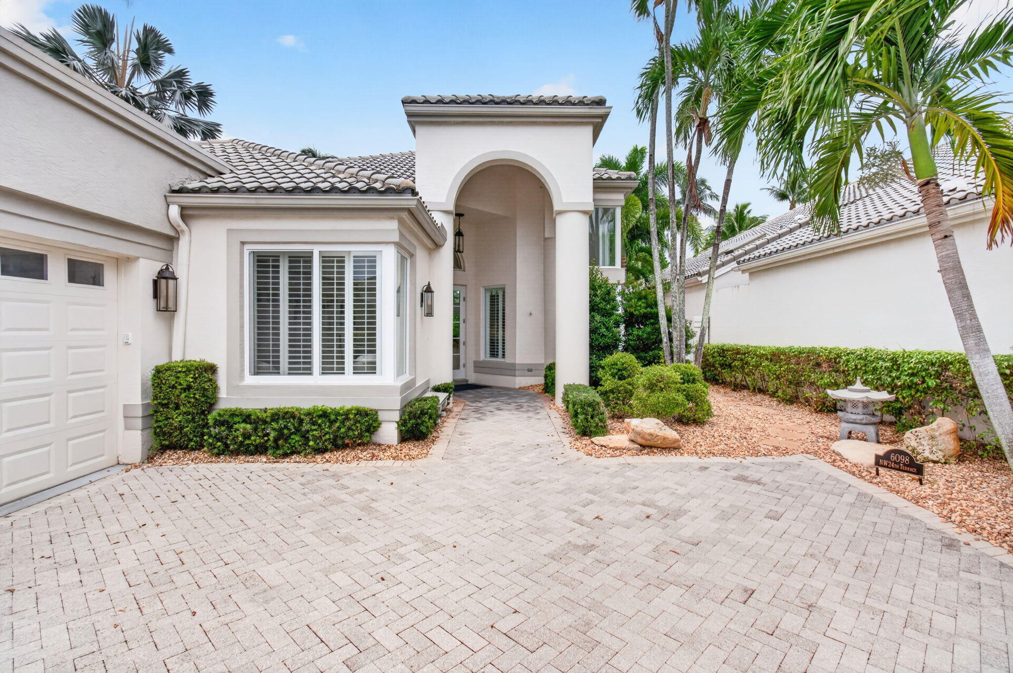 6098 NW 24th Terrace