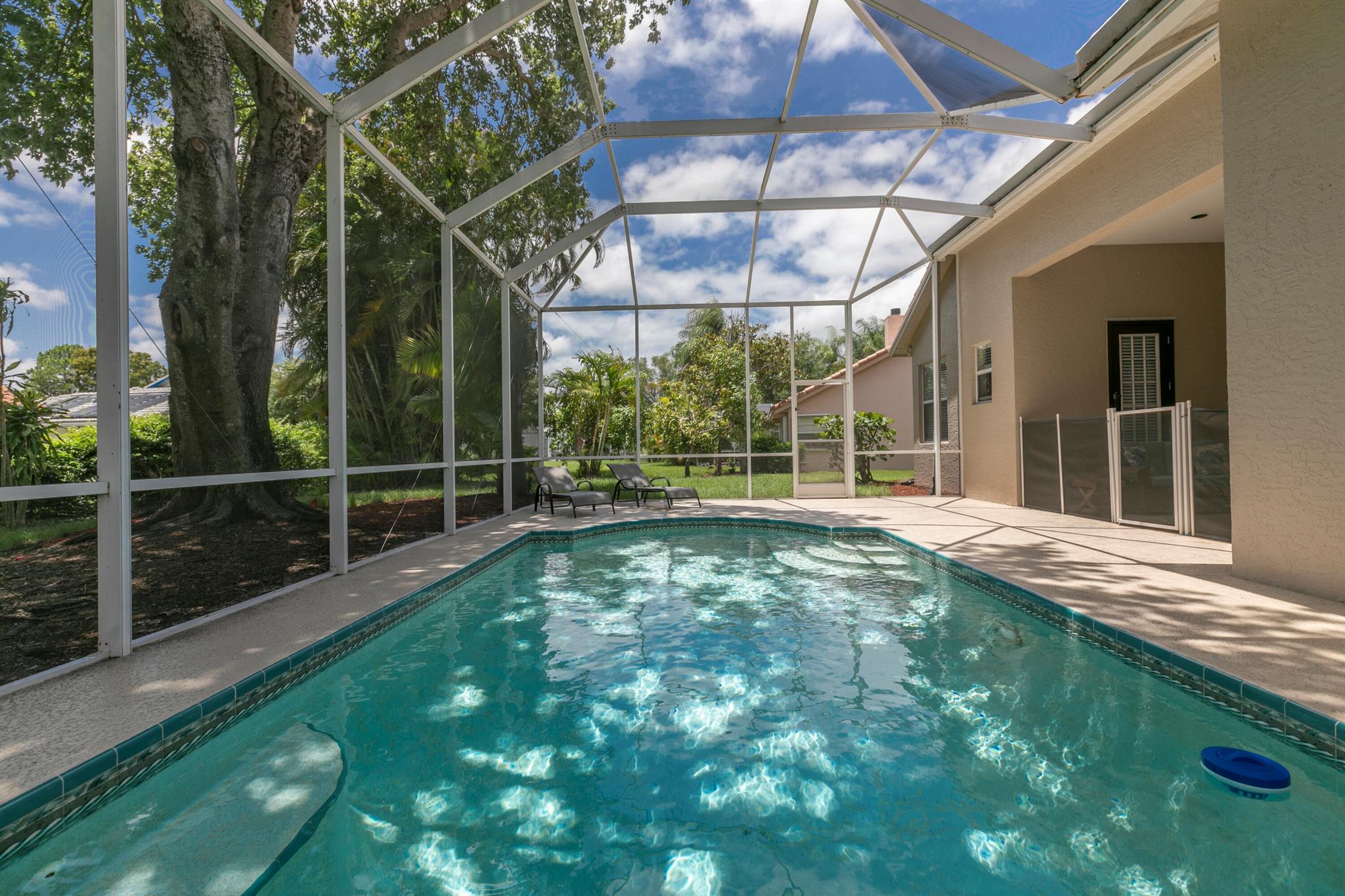 HEATHERWOOD - Residential Lease