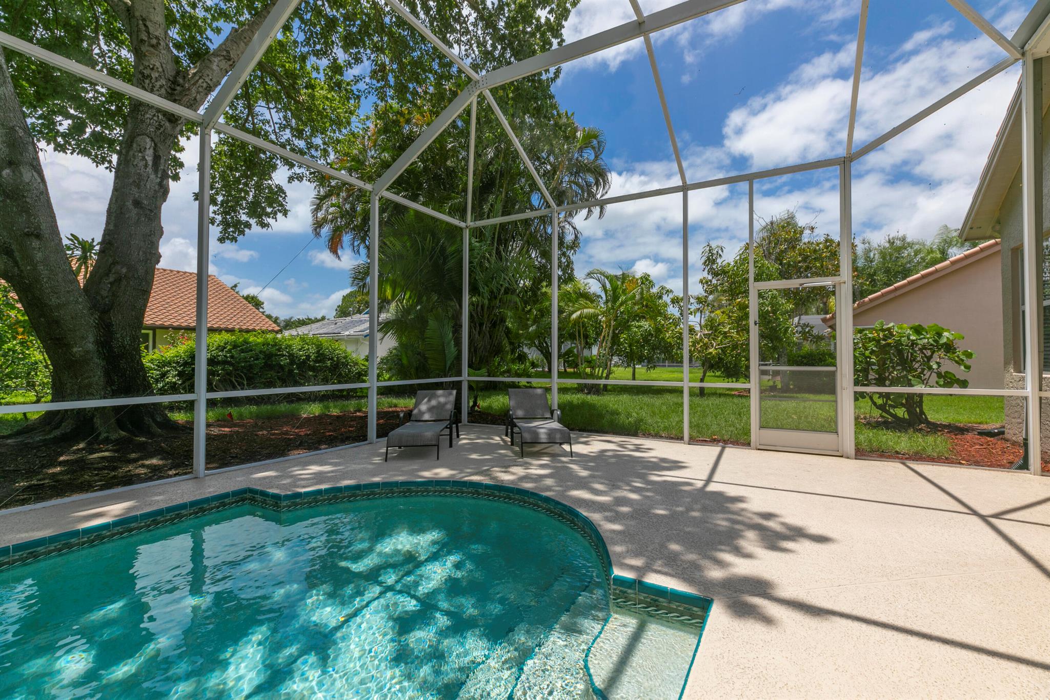 HEATHERWOOD - Residential Lease