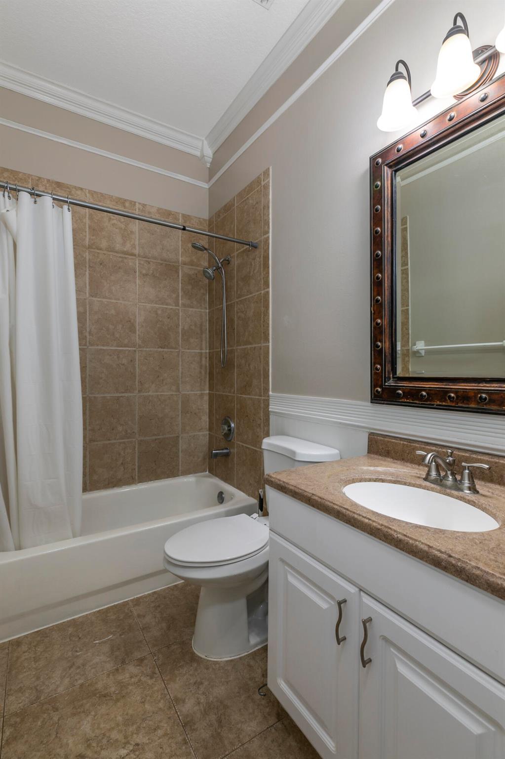 HEATHERWOOD - Residential Lease