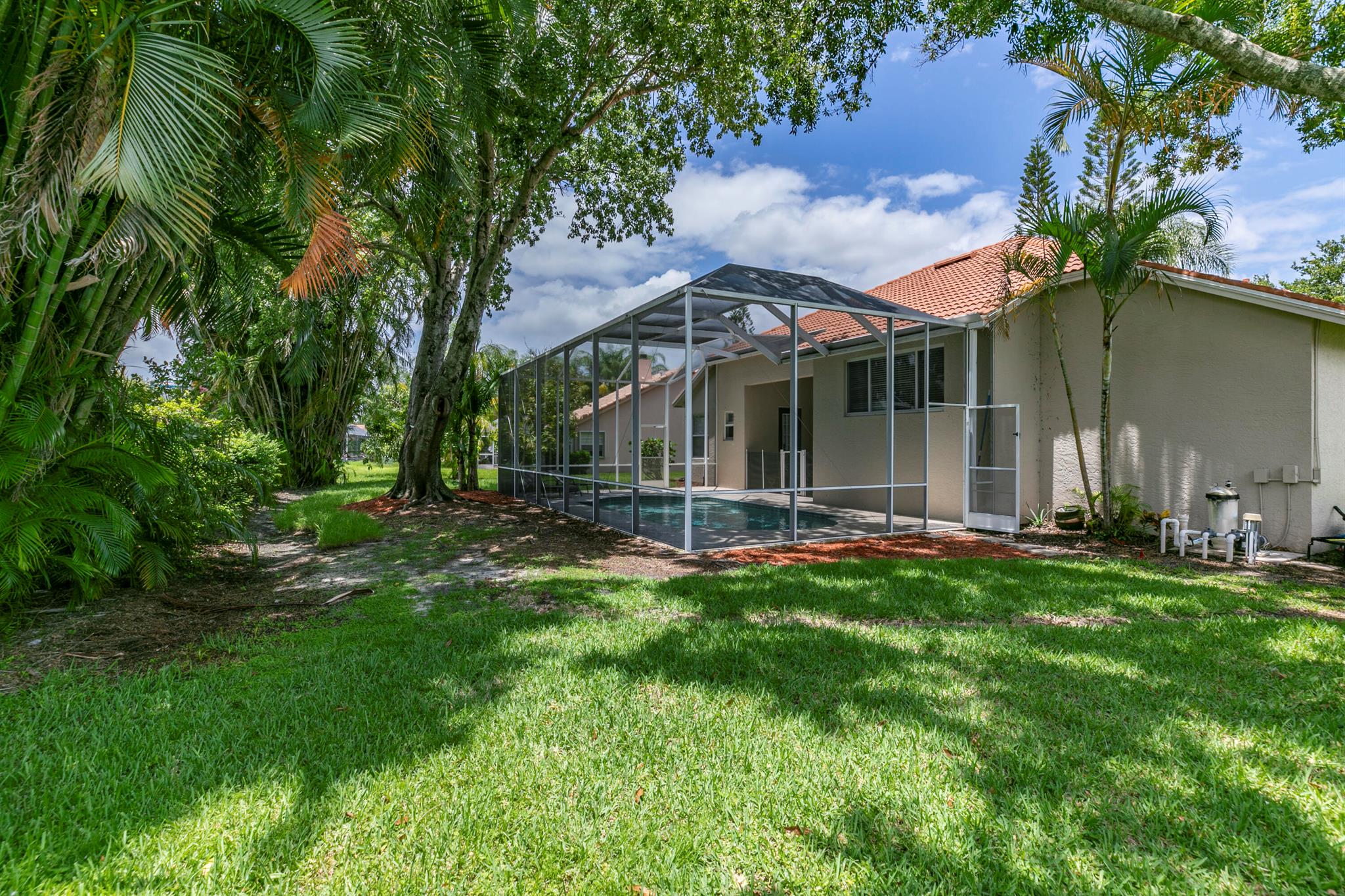 HEATHERWOOD - Residential Lease