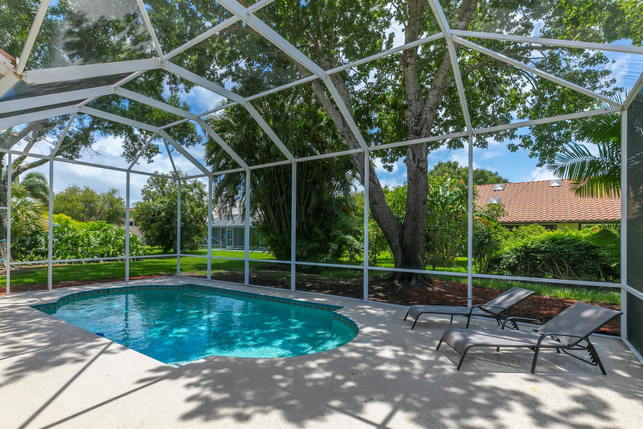 HEATHERWOOD - Residential Lease